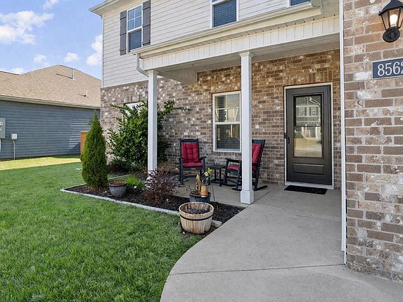 3rd image of 8562 Bramble Berry Ln