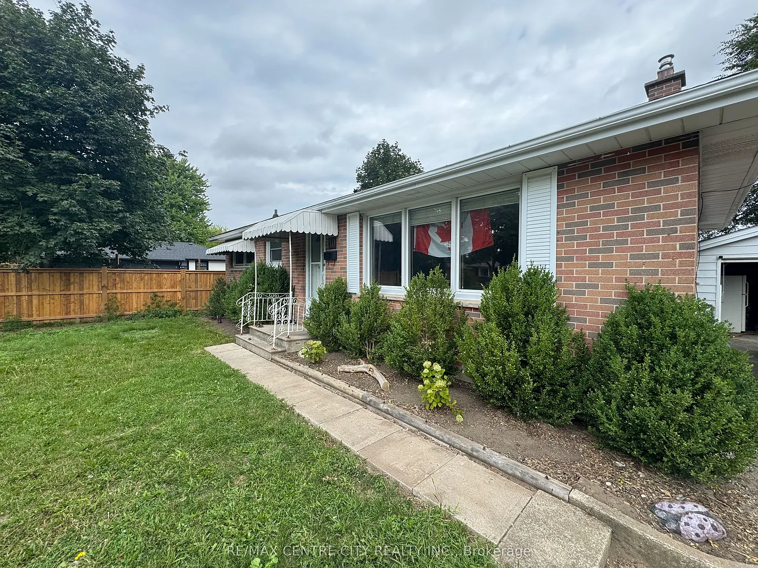3 bed, $1,800 — Photo 4