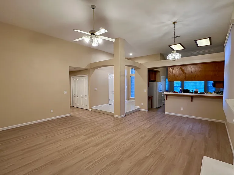 10337 N Baird Ave — Photo 13