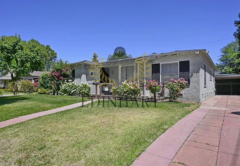 145 E University Ave — Photo 2