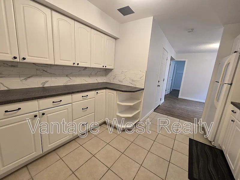 2 bed, 1.0 bath, $1,750 — Photo 4
