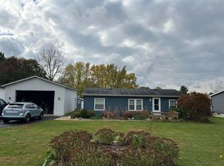 386 Kenneth Dr, Plainwell, MI 49080