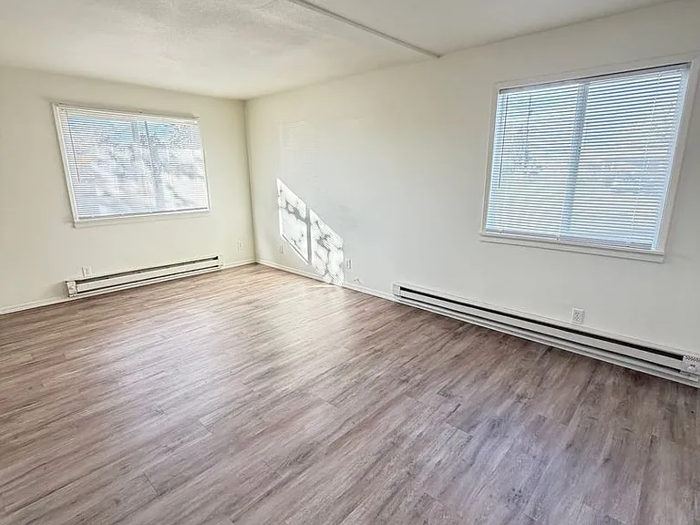 4033 Ottmar Rd NE — Photo 20