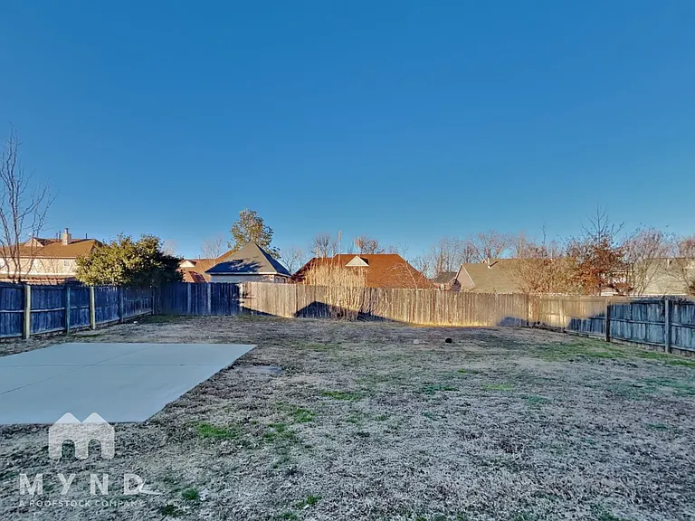 9236 Speerberry Cir — Photo 23