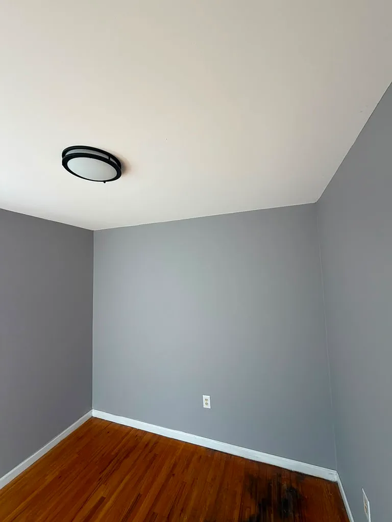 3 bed, 2500 sqft, $2,400 — Photo 3