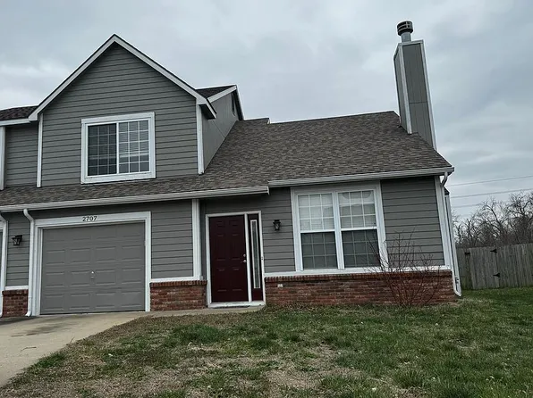 2707 Harrison Pl, Lawrence, KS 66047