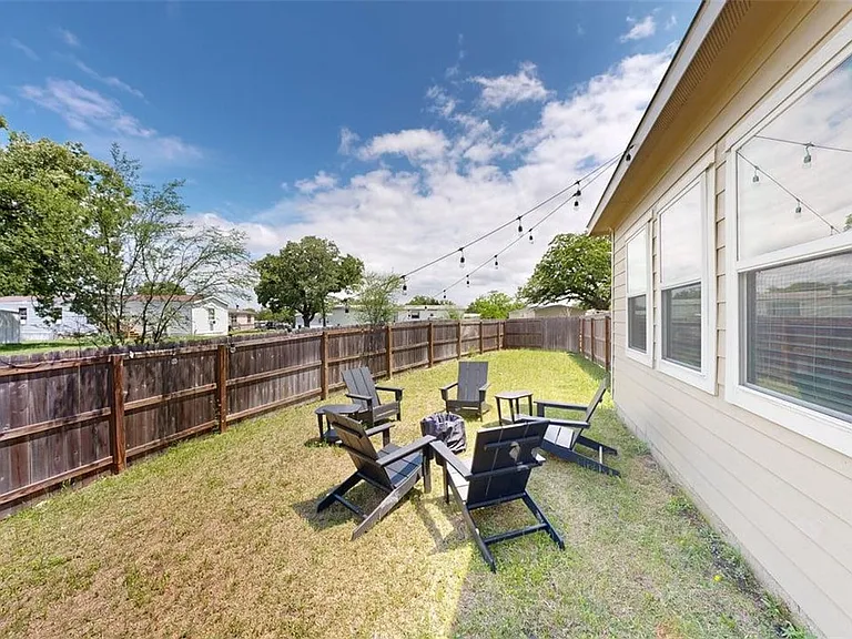 963 Harper Ln — Photo 38