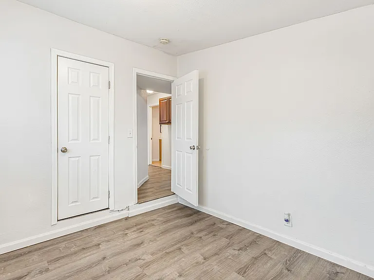 14993 Yucca Ave — Photo 15