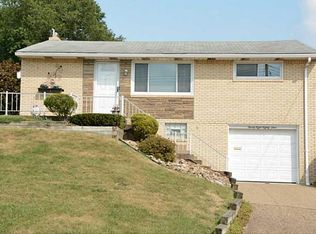 2889 Highridge Dr, Pittsburgh, PA 15226