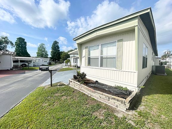 3rd image of 286 Lyndol St