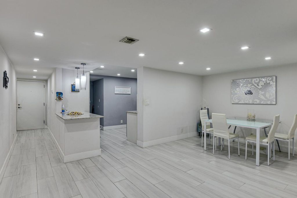 812 Briny Avenue #10C, photo 7