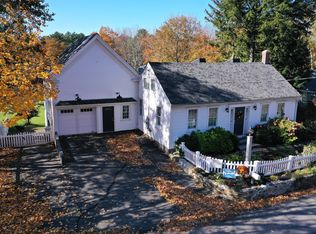 11 Old Winthrop Rd, Wayne, ME 04284