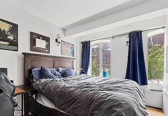 3rd image of 105 E 37th St #4AB