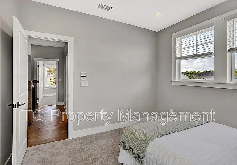 24 Goodhope Ct — Photo 34