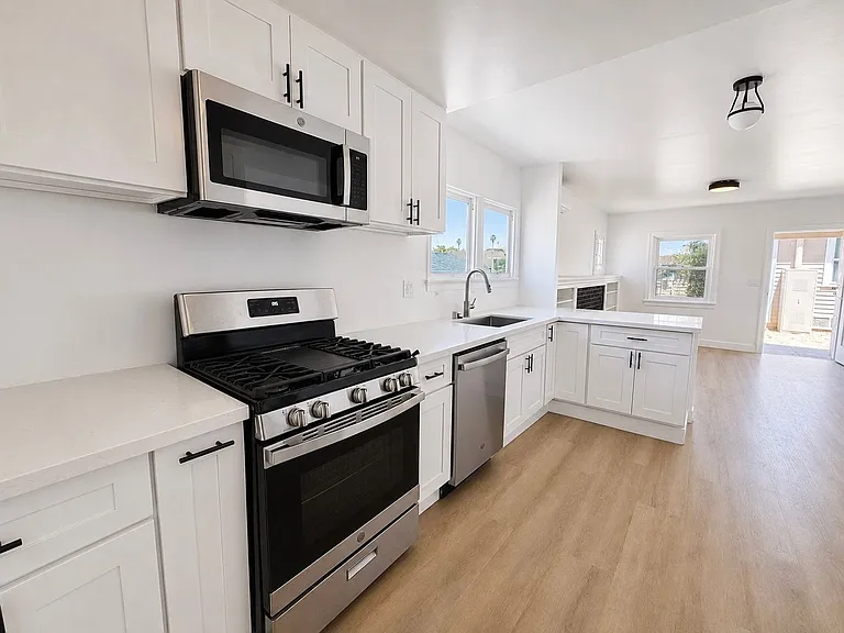 3007 Dalton Ave. — Photo 10