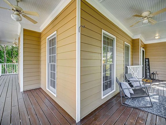 5th image of 2032 Castlemaine Cir