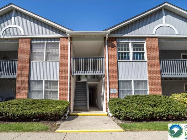 4655 Cheryl Dr, Bethlehem, PA 18017