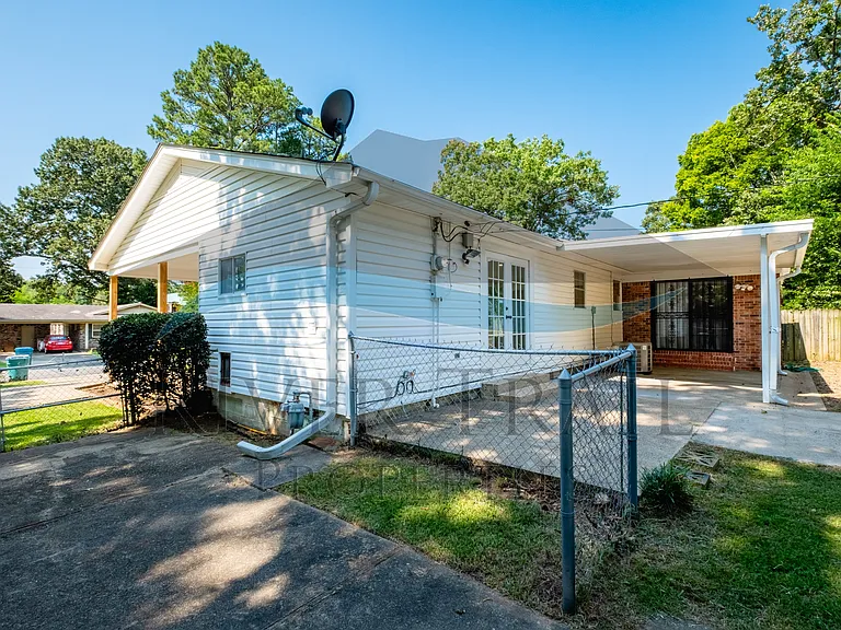 10202 Ronald Dr — Photo 37