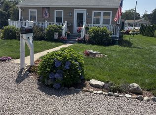 36 Fishermans Ave, Westerly, RI 02891
