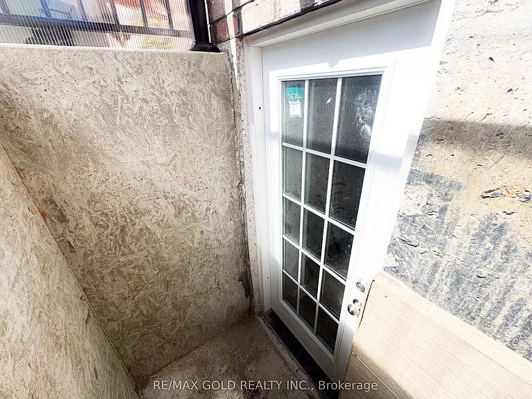 9 Hybrid St #BASEMENT — Photo 3