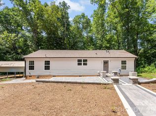 621 Sunset Dr, Bessemer City, NC 28016