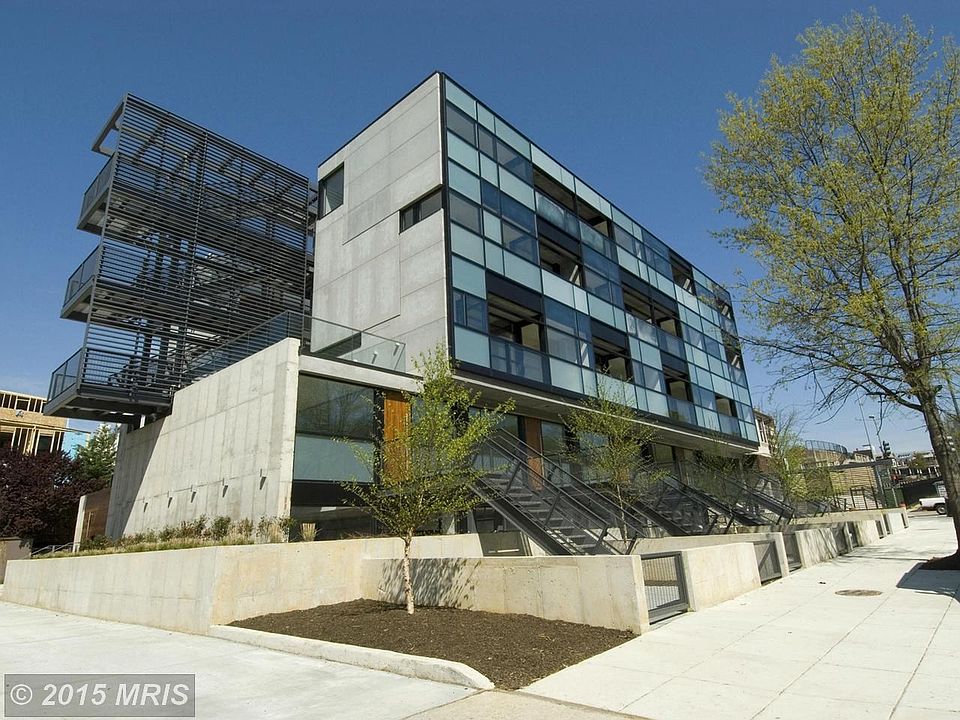 Exterior (Front)