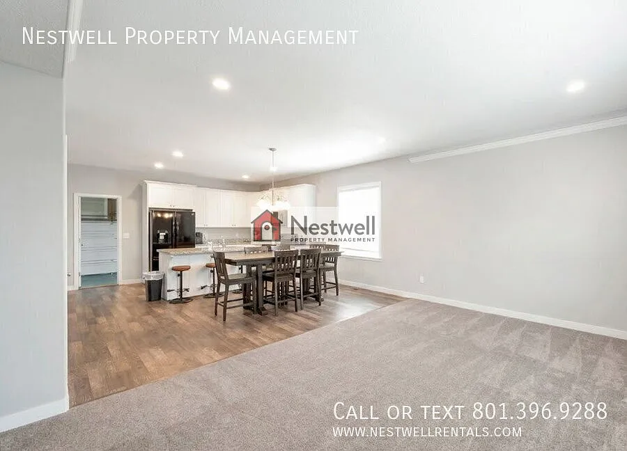 Gorgeous 3-bed Smart Home in Herriman — Photo 4