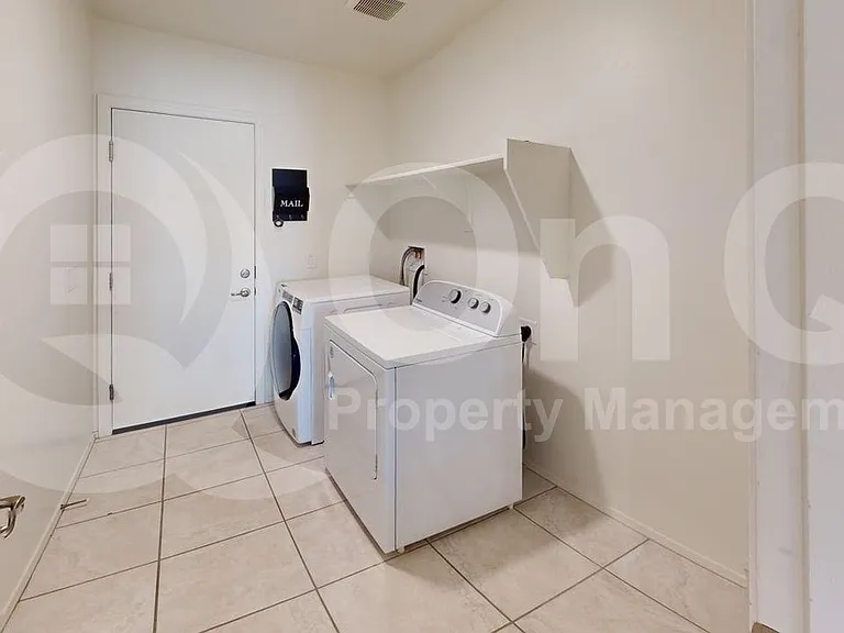 8811 E Stone Meadow Cir — Photo 19