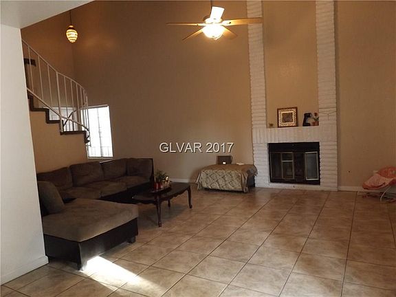 5th image of 3811 Steinbeck Dr