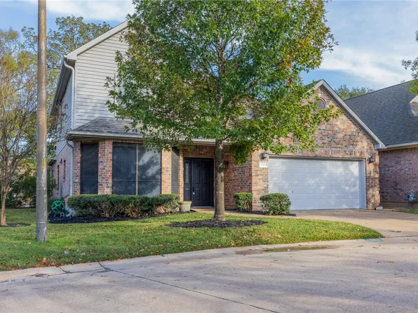 1301 Essex Grn, College Station, TX 77845