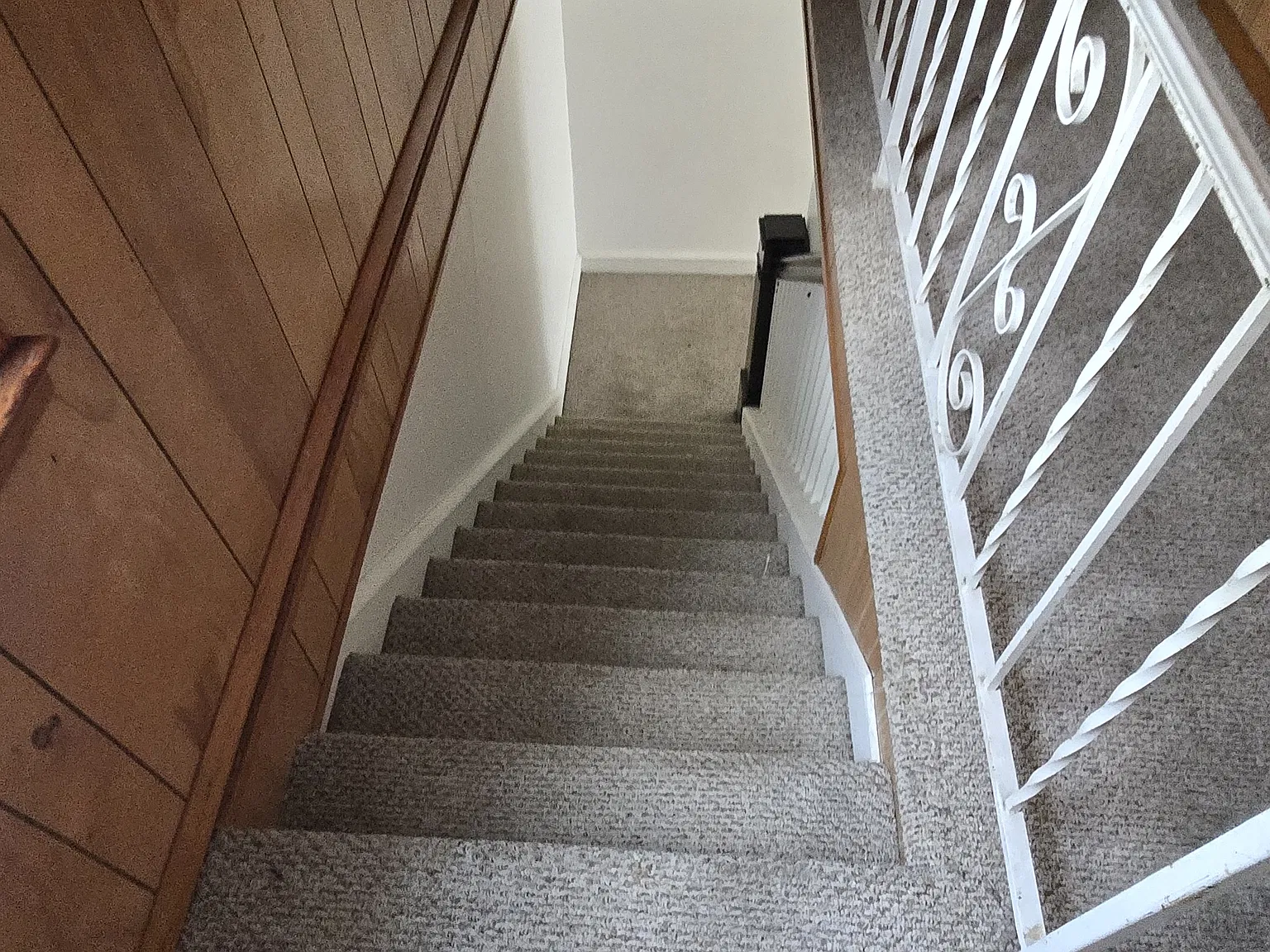 2 bed, 700 sqft, $950 — Photo 2