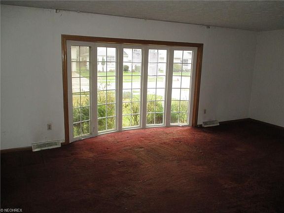 5th image of 36578 Valleyview Dr