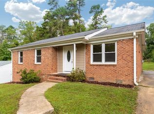 1212 Roberts Ln, High Point, NC 27260