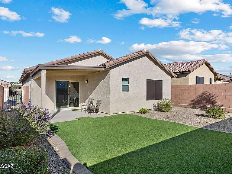 9306 N Agave Gold Rd — Photo 2