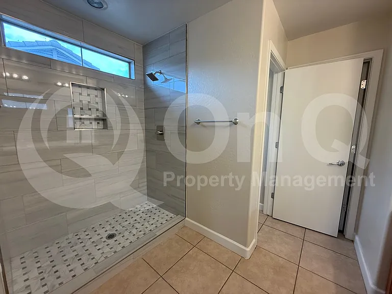 8440 W Lewis Ave — Photo 17