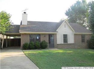 10102 Yates Dr, Olive Branch, MS 38654