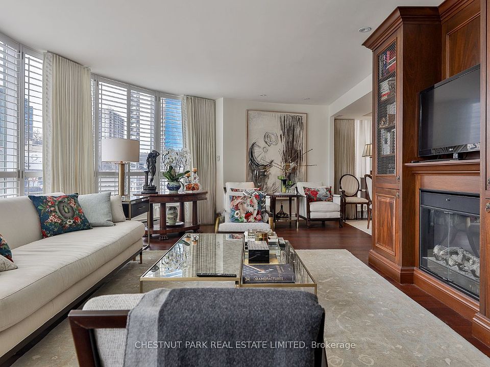 1st image of 77 Avenue Rd #204