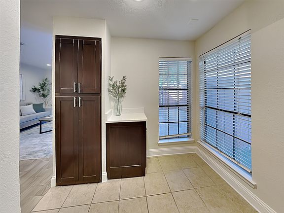 4th image of 4220 Madera Rd