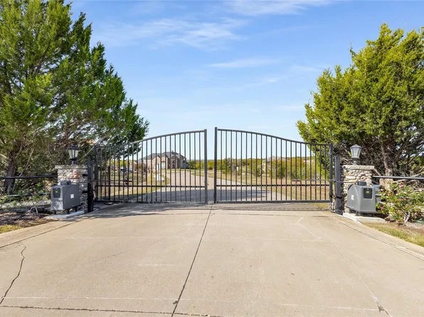 3163 Sanctuary Dr, Grand Prairie, TX 75104