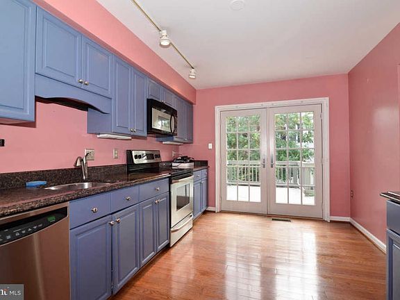4th image of 6558 Bermuda Green Ct
