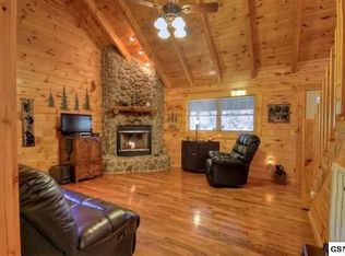 1917 Lee Proffitt Way, Sevierville, TN 37876