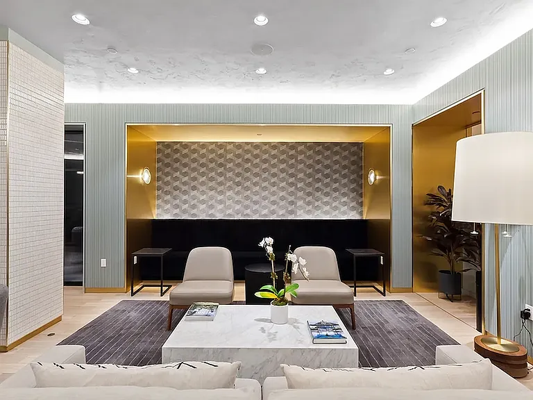 70 W 37th St #1112A — Photo 24