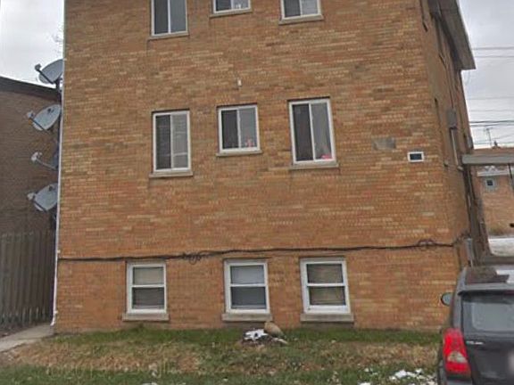 2nd image of 1306 Sibley Blvd APT 4