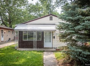 12031 Rockland, Redford, MI 48239