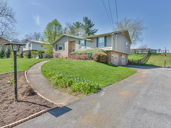 2nd image of 1807 New Haven Dr