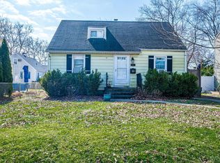 607 New Durham Rd, Metuchen, NJ 08840