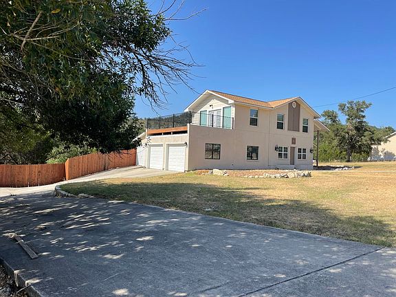 3rd image of 750 Irene Dr