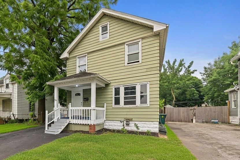 1st image of 639 Ridgeway Ave