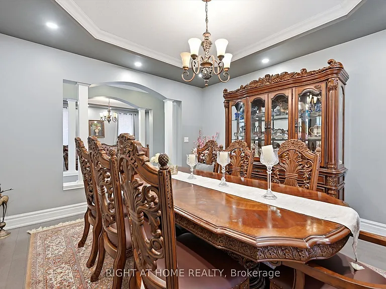 456 Valridge Dr — Photo 9