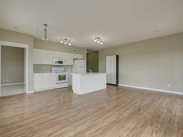 11425 105th Ave NW #411 — Photo 5
